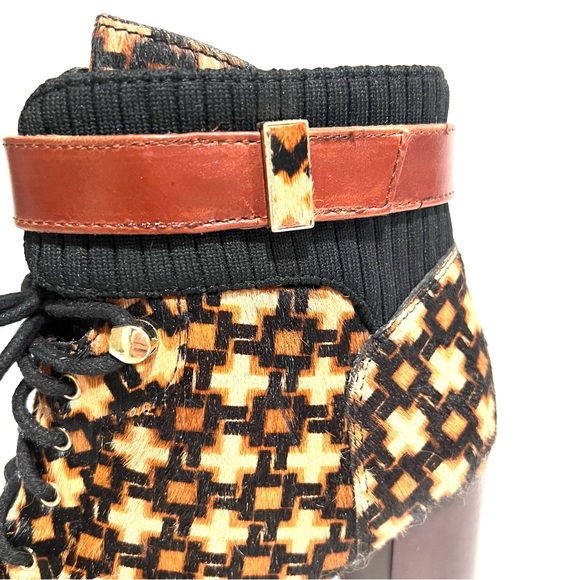 NWT New Antonio Melani Parton Calf Hair High Block Multi Heel Zip Ankle Boot 6.5 - Picture 7 of 13